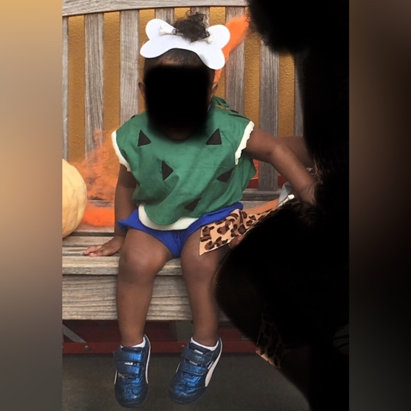 Flintstones Pebbles Baby Costume GUC 3pc Top Bottoms &Hair Clip Bone 18 months - Picture 9 of 9